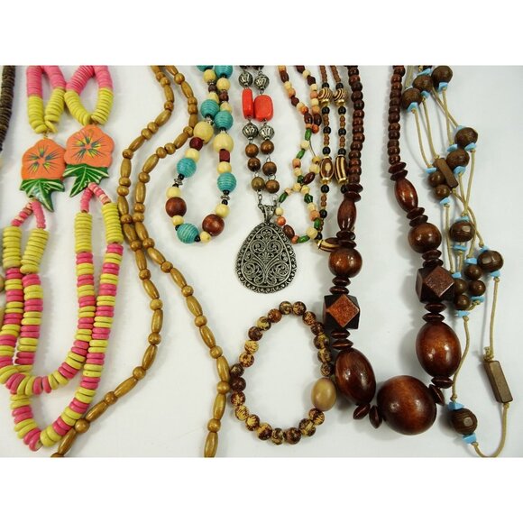 Wood Jewelry Lot 30pc Wooden Necklaces Bracelets - Picture 12 of 15
